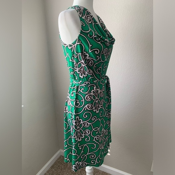 INC International Concepts Dress Size Small Color Green, White and Black - Picture 3 of 5